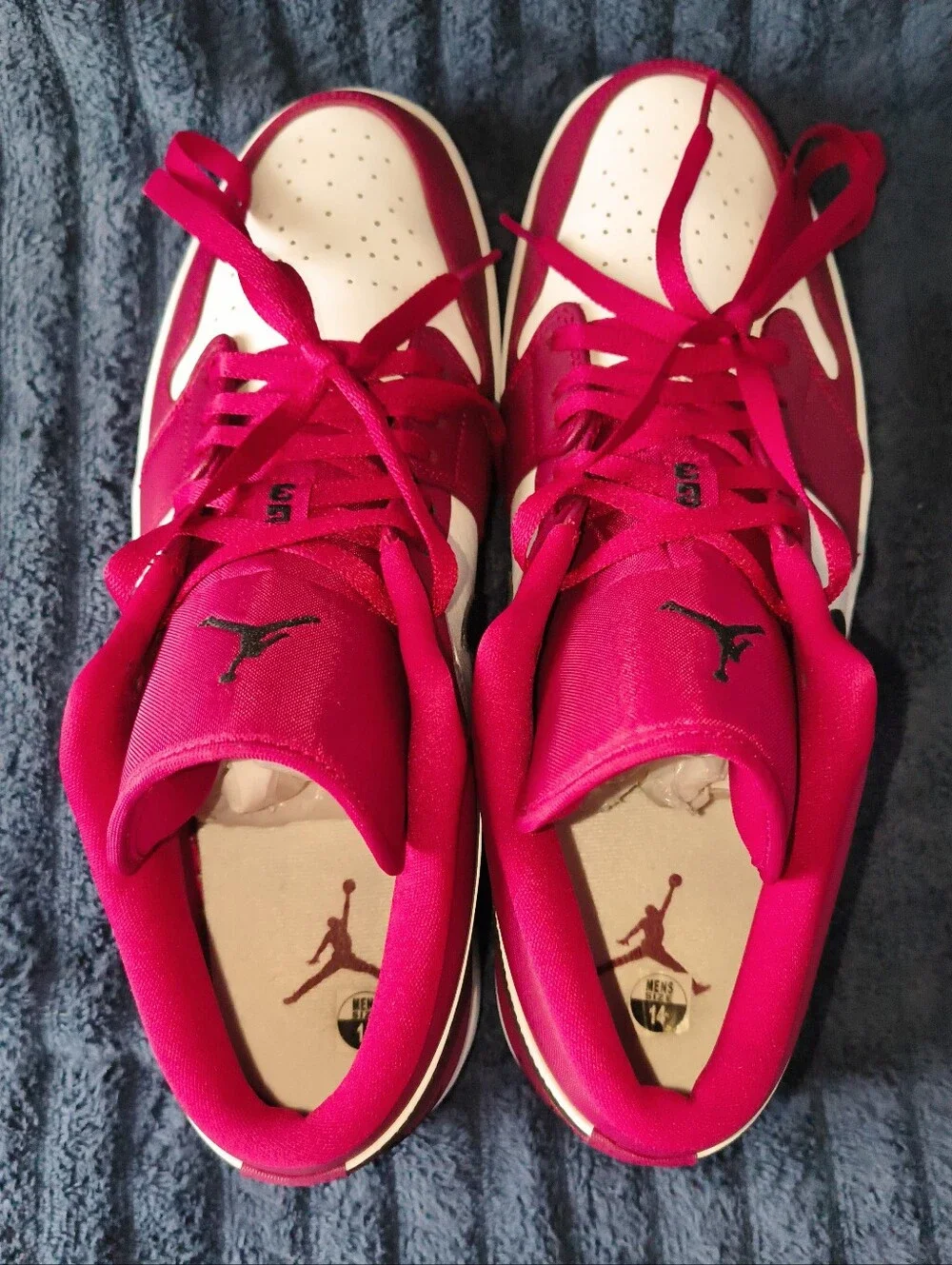 *NWOT* (2020) //Air Jordan 1 Low//  'Noble Red'....